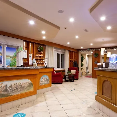 Hotel Andalo Отель 3*