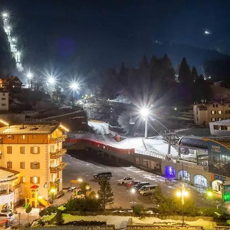 Отель Hotel Andalo Андало